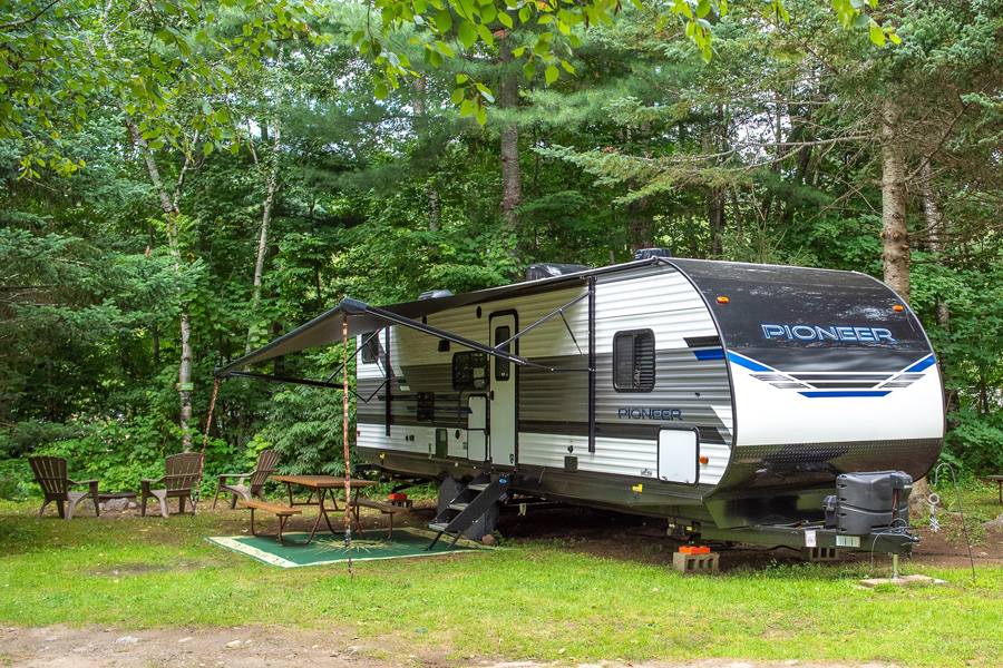 36 ft. Trailer Rental Exterior at Scenic View Campground